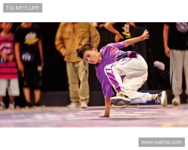 西安极限运动队在世界街舞大赛中的默契配合与精彩表现分析