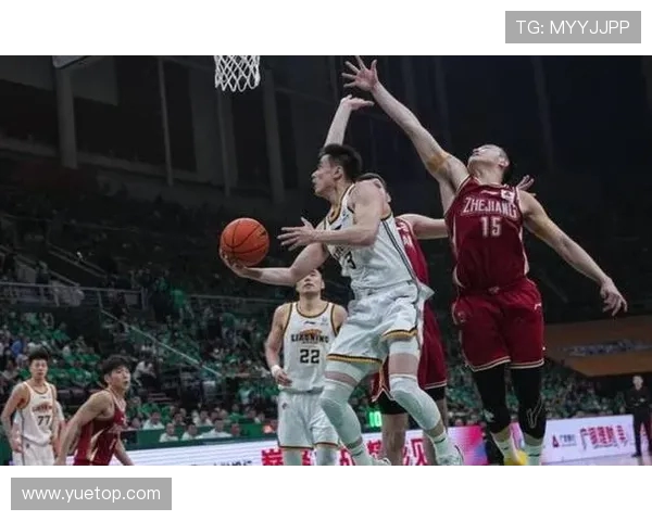 北京首钢与浙江广厦控股激战正酣谁将赢得这场篮球巅峰对决