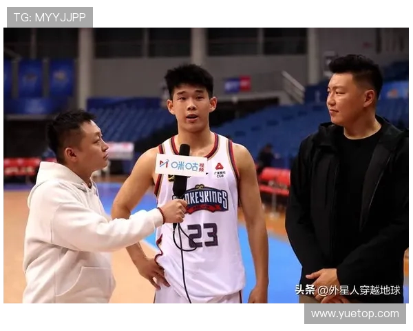 南京同曦与福建男篮激战正酣谁能在赛场上笑到最后