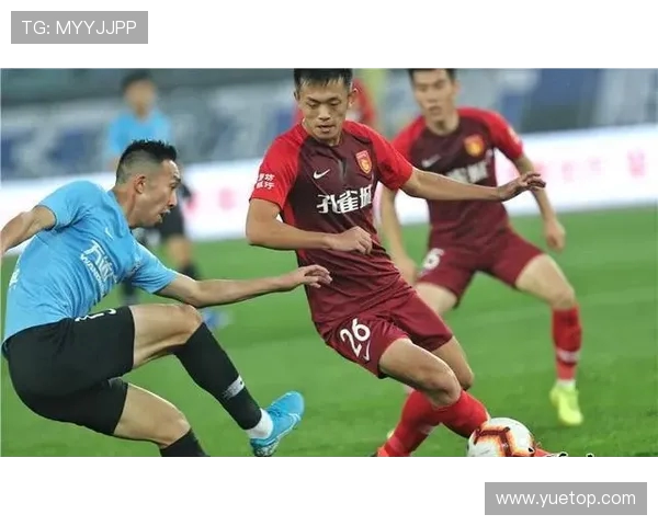 贵州智诚迎战华夏幸福争夺胜利双方球员全力以赴展现精彩对决