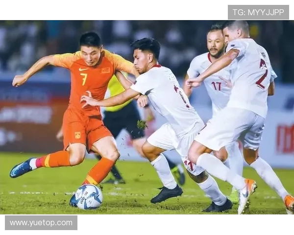 上海足球队战术变革引发热议球迷与专家共同探讨未来发展方向