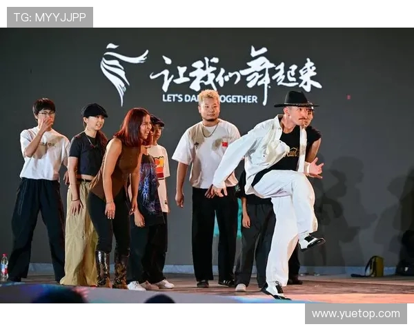 与杨敏对话探讨她的街舞生涯与艺术追求之路 与杨敏对话探讨她的街舞生涯与艺术追求之路