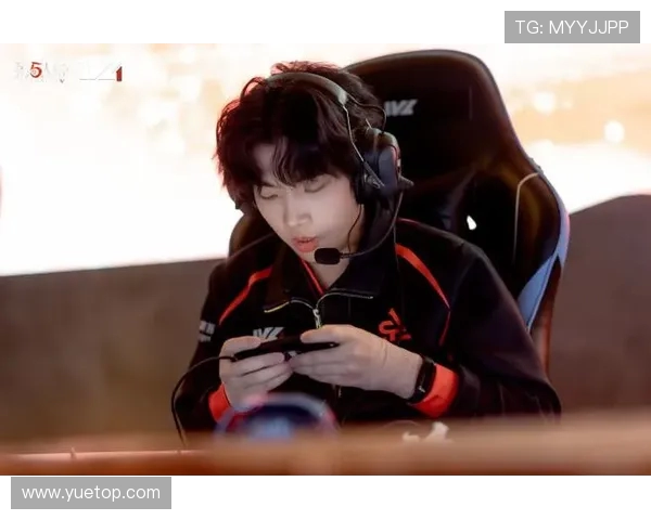 和平精英战术分析：深入探讨FPX快攻策略的成功之道