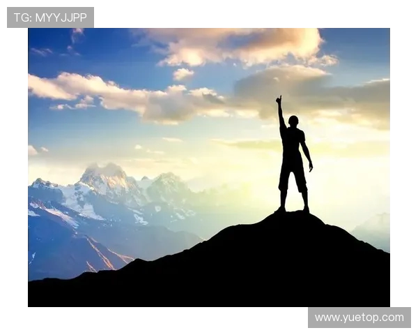 杨芳分享攀岩技巧与心得体会助你突破自我挑战极限